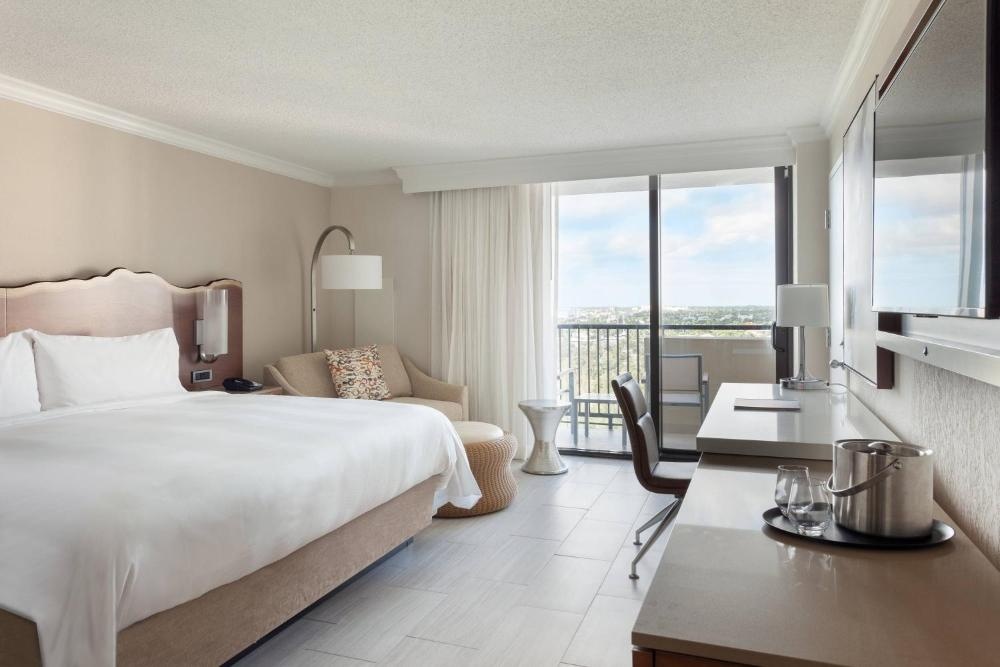 Fort Lauderdale Marriott Harbor Beach Resort & Spa
